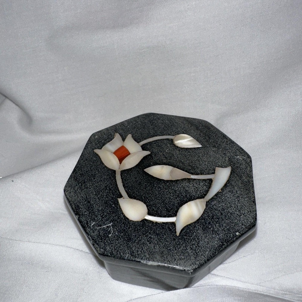 Inlaid Mother of Pearl Slate Stone Jewelry 4" x 4" Octagon‎ TRINKET JEWELRY BOX